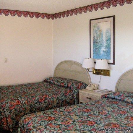 Capri Motel Santa Cruz Beach Boardwalk חדר תמונה